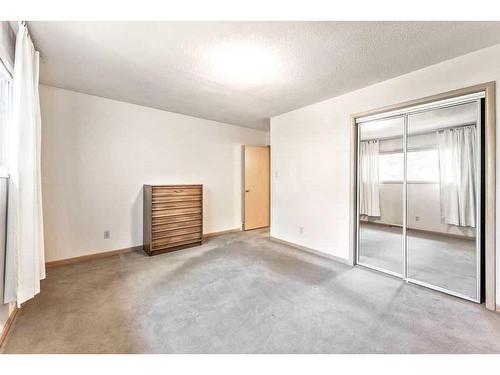 1605 11 Avenue Nw, Calgary, AB - Indoor Photo Showing Other Room