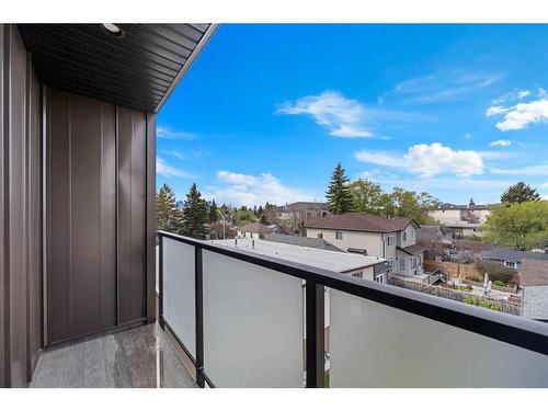 4-232 20 Avenue, Calgary, AB - Outdoor With Exterior