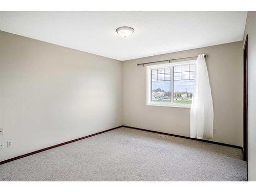 94 Bridlecrest Boulevard Sw, Calgary, AB - Indoor Photo Showing Other Room