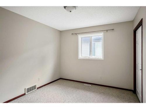 94 Bridlecrest Boulevard Sw, Calgary, AB - Indoor Photo Showing Other Room