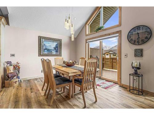 478 Stewart Creek Close, Canmore, AB - Indoor Photo Showing Dining Room