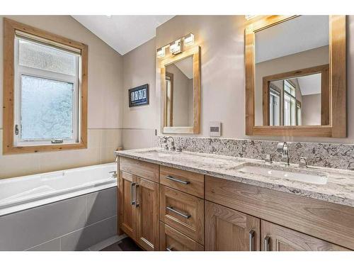 478 Stewart Creek Close, Canmore, AB - Indoor Photo Showing Bathroom