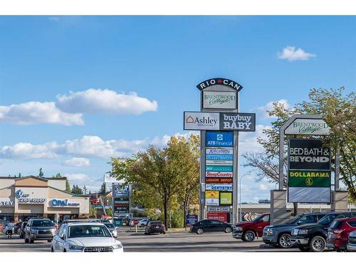 312-3820 Brentwood Road Nw, Calgary, AB - Outdoor