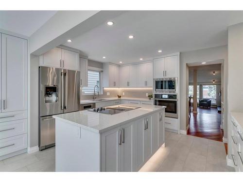 395 Canterville Drive Sw, Calgary, AB - Indoor Photo Showing Kitchen With Upgraded Kitchen