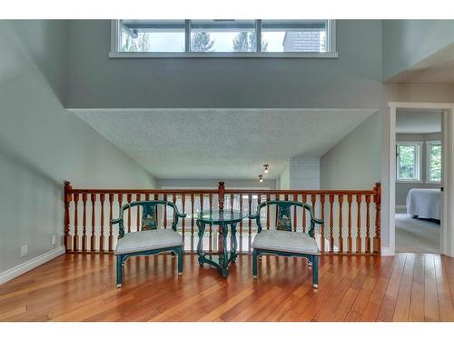 395 Canterville Drive Sw, Calgary, AB - Indoor Photo Showing Other Room