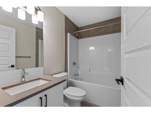 75 Ranchers View, Okotoks, AB - Indoor Photo Showing Bathroom