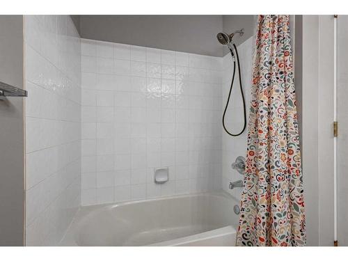 1057 Cranston Drive Se, Calgary, AB - Indoor Photo Showing Bathroom