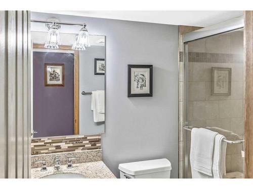 5945 Park Meadows Crescent, Olds, AB - Indoor Photo Showing Bathroom