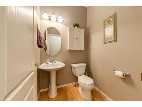 235 Rocky Ridge Drive Nw, Calgary, AB - Indoor Photo Showing Bathroom