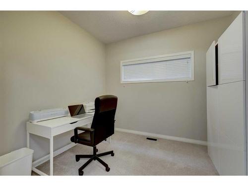 215 Kincora Glen Mews Nw, Calgary, AB - Indoor Photo Showing Office