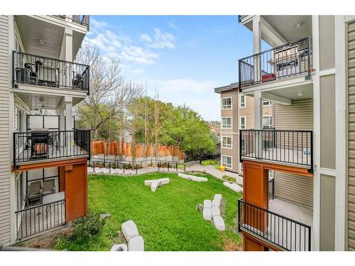 214-510 Edmonton Trail Ne, Calgary, AB - Outdoor With Balcony With Exterior