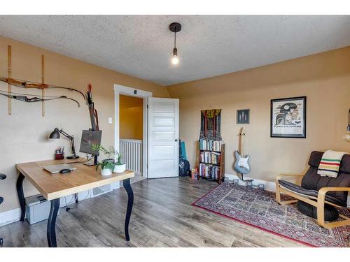 1910 Bowness Road Nw, Calgary, AB - Indoor