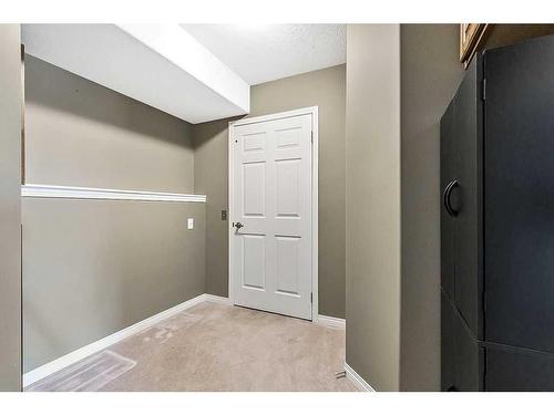 411 Lineham Acres Bay Nw, High River, AB - Indoor Photo Showing Other Room