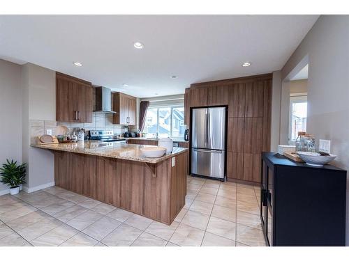 67 Masters Link Se, Calgary, AB - Indoor Photo Showing Kitchen