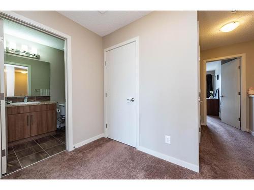 67 Masters Link Se, Calgary, AB - Indoor Photo Showing Other Room