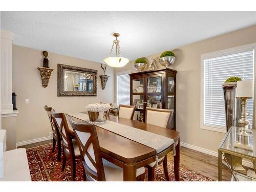 470 Millrise Square Sw, Calgary, AB - Indoor Photo Showing Dining Room