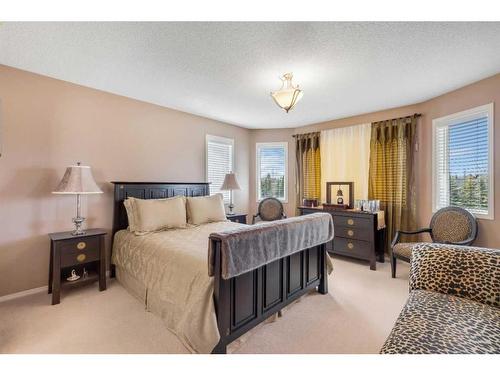 470 Millrise Square Sw, Calgary, AB - Indoor Photo Showing Bedroom