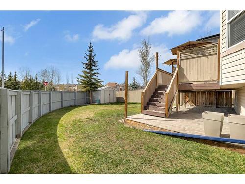 470 Millrise Square Sw, Calgary, AB - Outdoor With Backyard