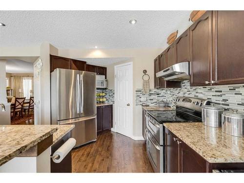 470 Millrise Square Sw, Calgary, AB - Indoor Photo Showing Kitchen With Stainless Steel Kitchen With Upgraded Kitchen