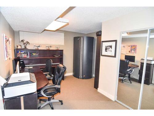 3403 23 Street Nw, Calgary, AB - Indoor Photo Showing Office