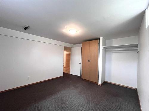847 Northmount Drive Nw, Calgary, AB - Indoor Photo Showing Other Room