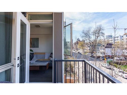 328-305 18 Avenue Sw, Calgary, AB - Outdoor With Balcony With Exterior