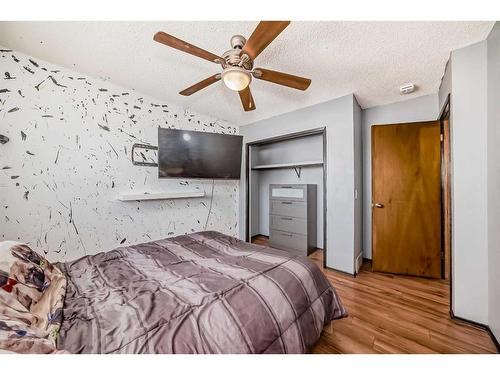 27 Taraglen Court Ne, Calgary, AB - Indoor Photo Showing Bedroom