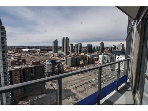 2302-615 6 Avenue Se, Calgary, AB - Outdoor With Balcony With View