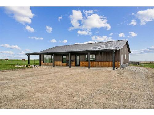 125023 Range Road 270, Claresholm, AB - Outdoor