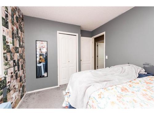 16 Tarington Link Ne, Calgary, AB - Indoor Photo Showing Bedroom