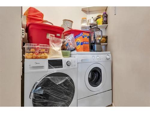 2109-2280 68 Street Ne, Calgary, AB - Indoor Photo Showing Laundry Room