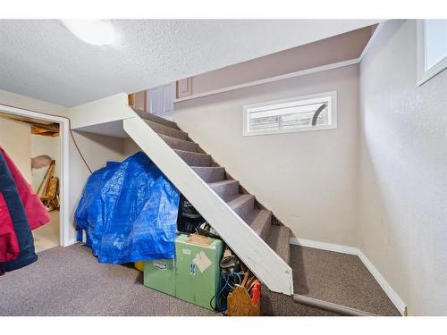 500 Northmount Drive Nw, Calgary, AB - Indoor Photo Showing Other Room