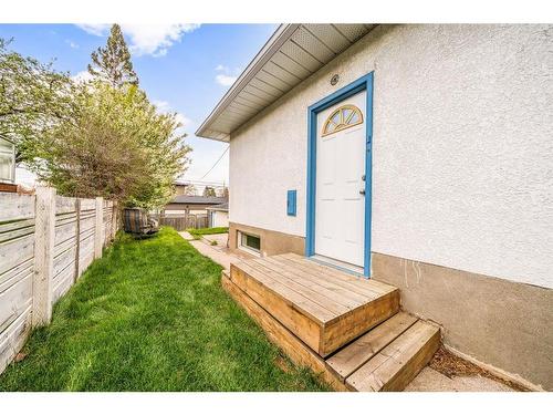 500 Northmount Drive Nw, Calgary, AB - Outdoor With Deck Patio Veranda With Exterior