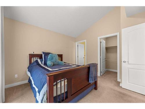 2212 12 Avenue, Didsbury, AB - Indoor Photo Showing Bedroom