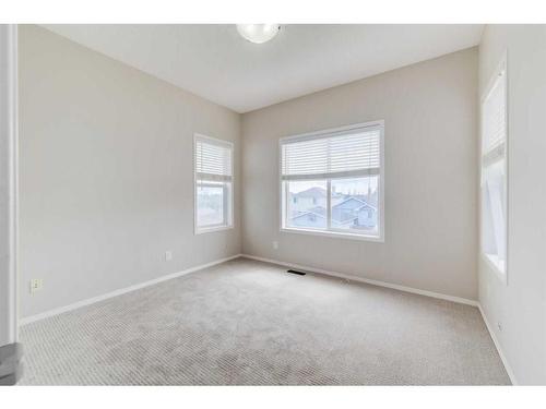 19 Prestwick Heath Se, Calgary, AB - Indoor Photo Showing Other Room