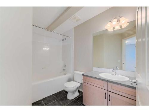 19 Prestwick Heath Se, Calgary, AB - Indoor Photo Showing Bathroom