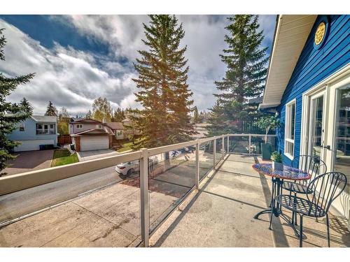 12 Stratton Hill Rise Sw, Calgary, AB - Outdoor