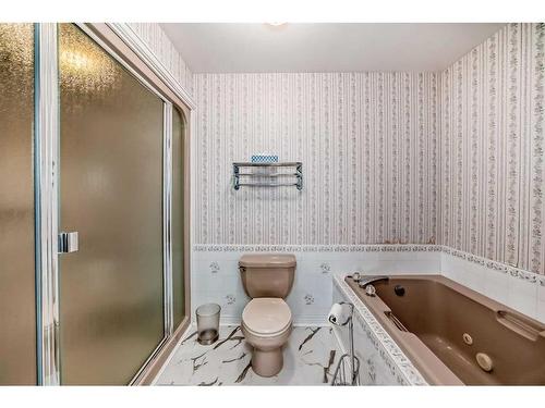 240014 175 Avenue West, Rural Foothills County, AB - Indoor Photo Showing Bathroom