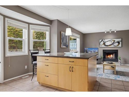2139 Sirocco Drive Sw, Calgary, AB - Indoor With Fireplace