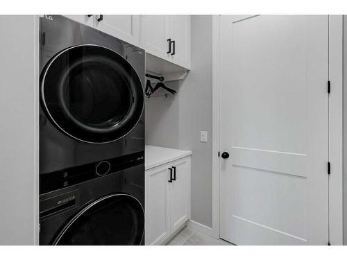 2205 Bayside Road Sw, Airdrie, AB - Indoor Photo Showing Laundry Room