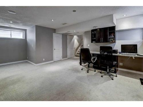63 Evansmeade Common Nw, Calgary, AB - Indoor Photo Showing Office