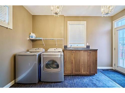 138 Evanston Way Nw, Calgary, AB - Indoor Photo Showing Laundry Room