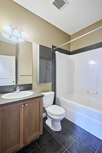 138 Evanston Way Nw, Calgary, AB - Indoor Photo Showing Bathroom
