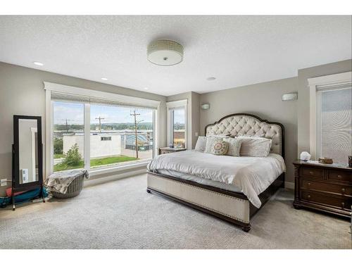 3806 3 Street Nw, Calgary, AB - Indoor Photo Showing Bedroom