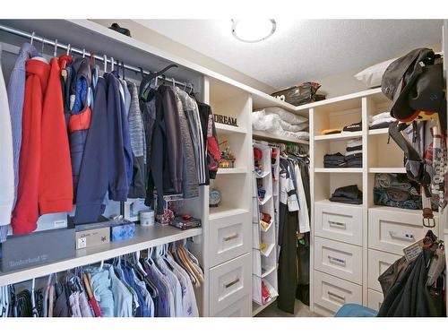 3806 3 Street Nw, Calgary, AB - Indoor With Storage