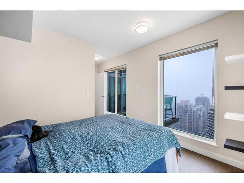 3302-930 6 Avenue Sw, Calgary, AB - Indoor Photo Showing Bedroom