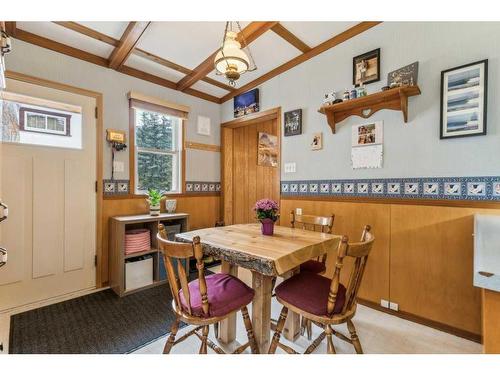 204 Grizzly Street, Banff, AB - Indoor