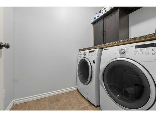 118 Auburn Glen Drive Se, Calgary, AB - Indoor Photo Showing Laundry Room