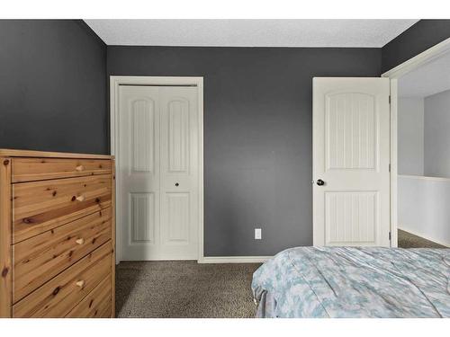 118 Auburn Glen Drive Se, Calgary, AB - Indoor Photo Showing Bedroom