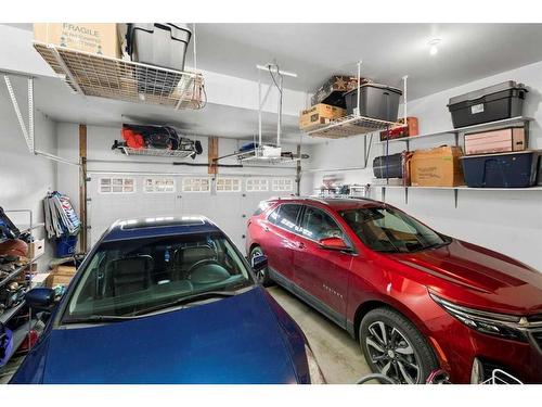 118 Auburn Glen Drive Se, Calgary, AB - Indoor Photo Showing Garage